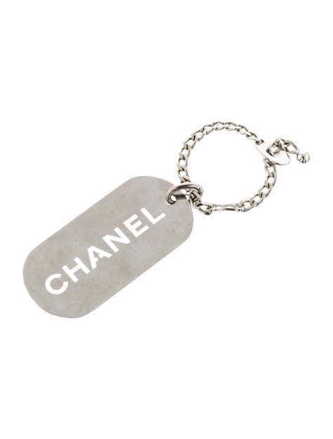 realreal chanel dog tag pendant